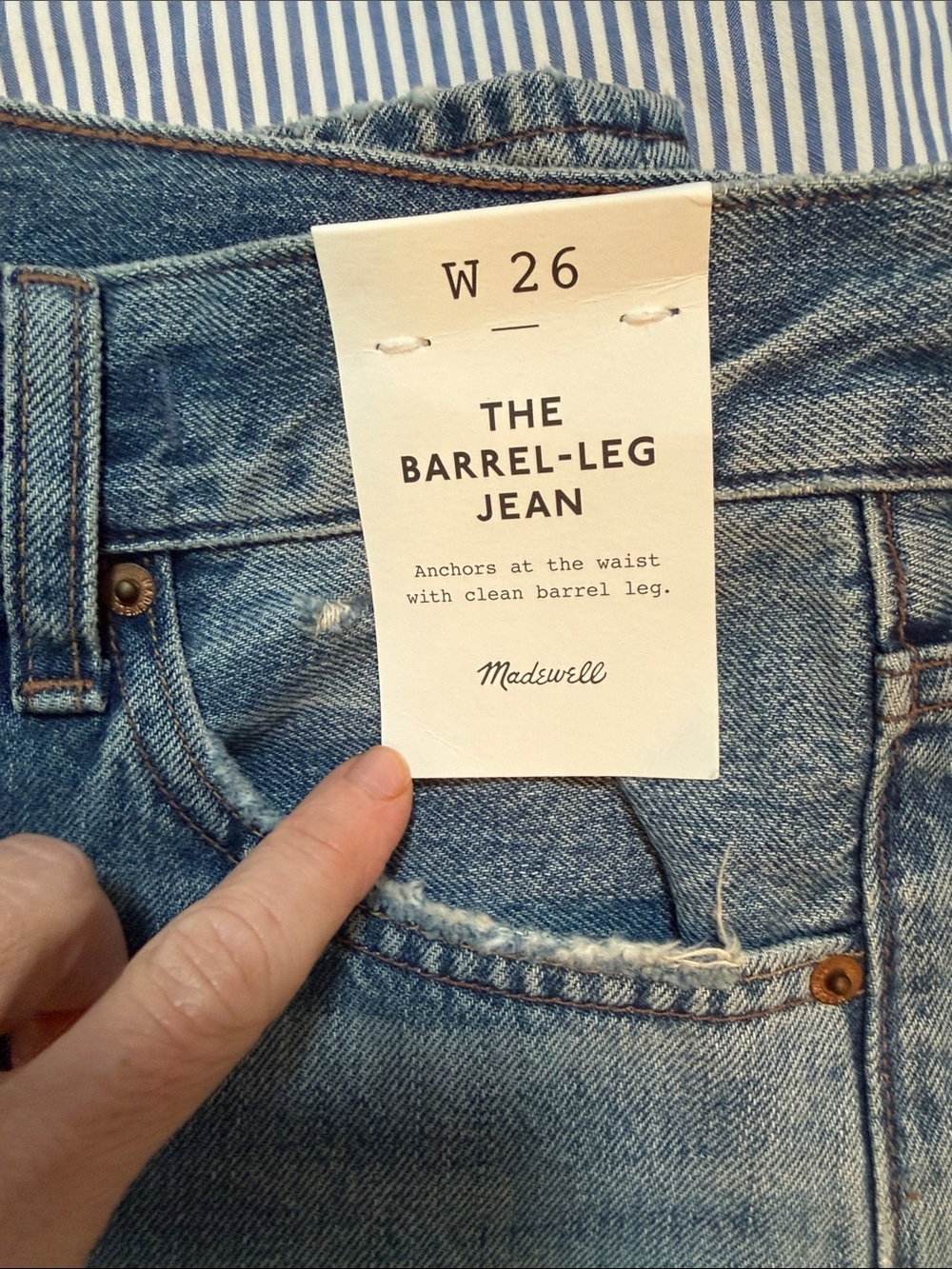 NWT - Madewell Barrel-Leg Jeans in faded blue denim - 26